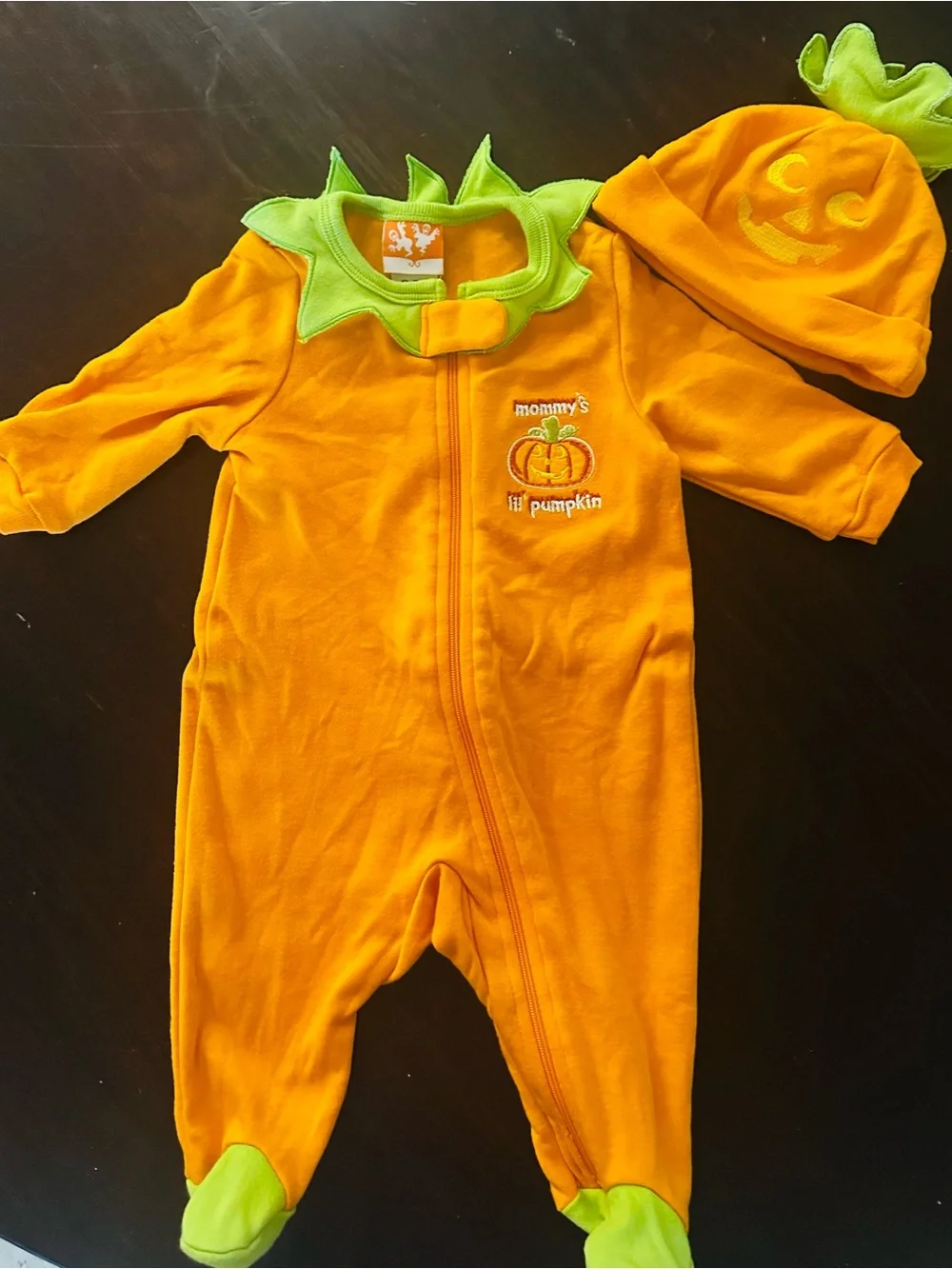 Baby Pumpkin One-Piece Outfit with Hat 0-3 months